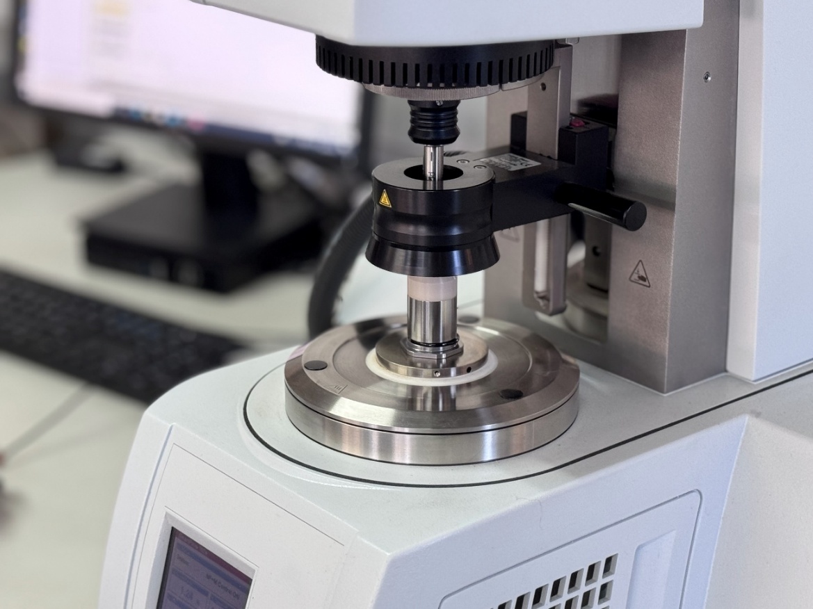 DSR（Dynamic Shear Rheometer）